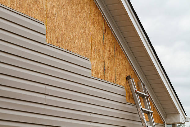 24/7 Emergency Vinyl Siding experts in Corinth, KY